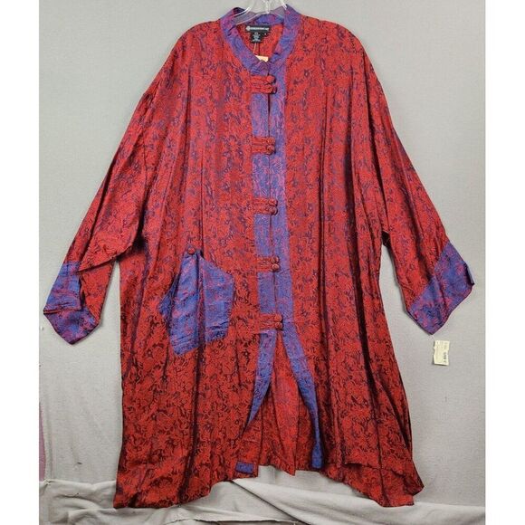 Women's Endless Knot Art Blouse Saigon Top Red Long Sleeve One Size NWT - Picture 1 of 9